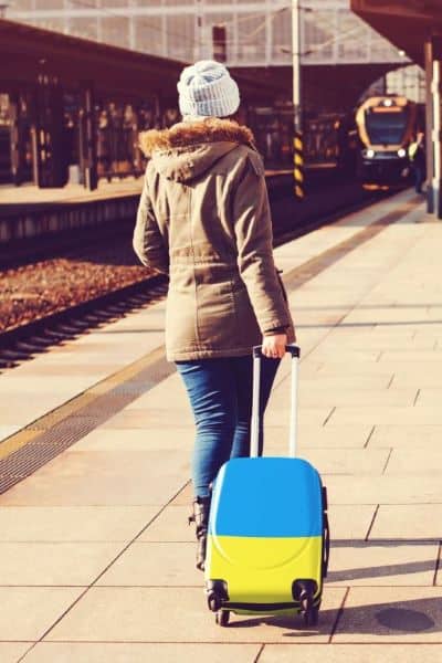 offer-job-to-ukrainians_ewl